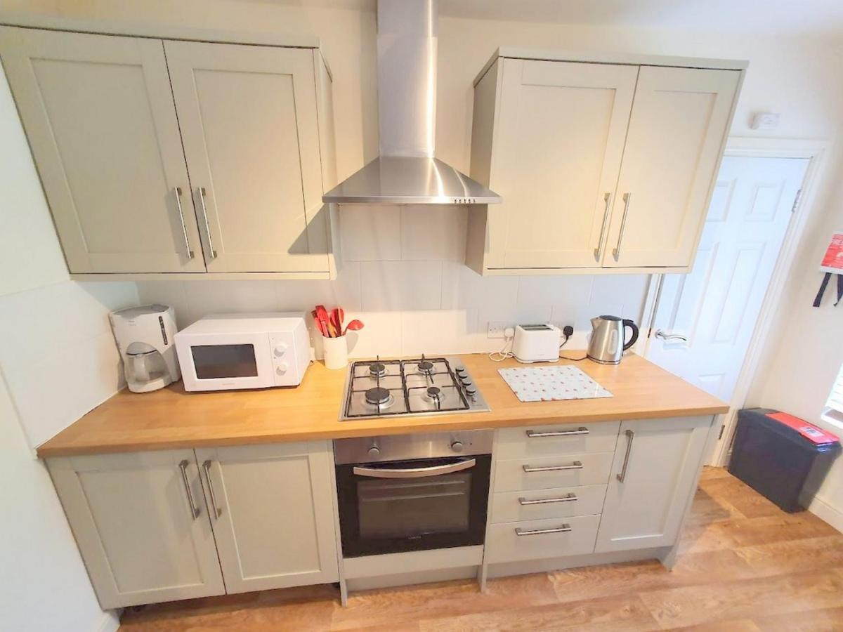 Bassett Flat With 2 Bedrooms And Superfast Wi-Fi Sittingbourne Εξωτερικό φωτογραφία
