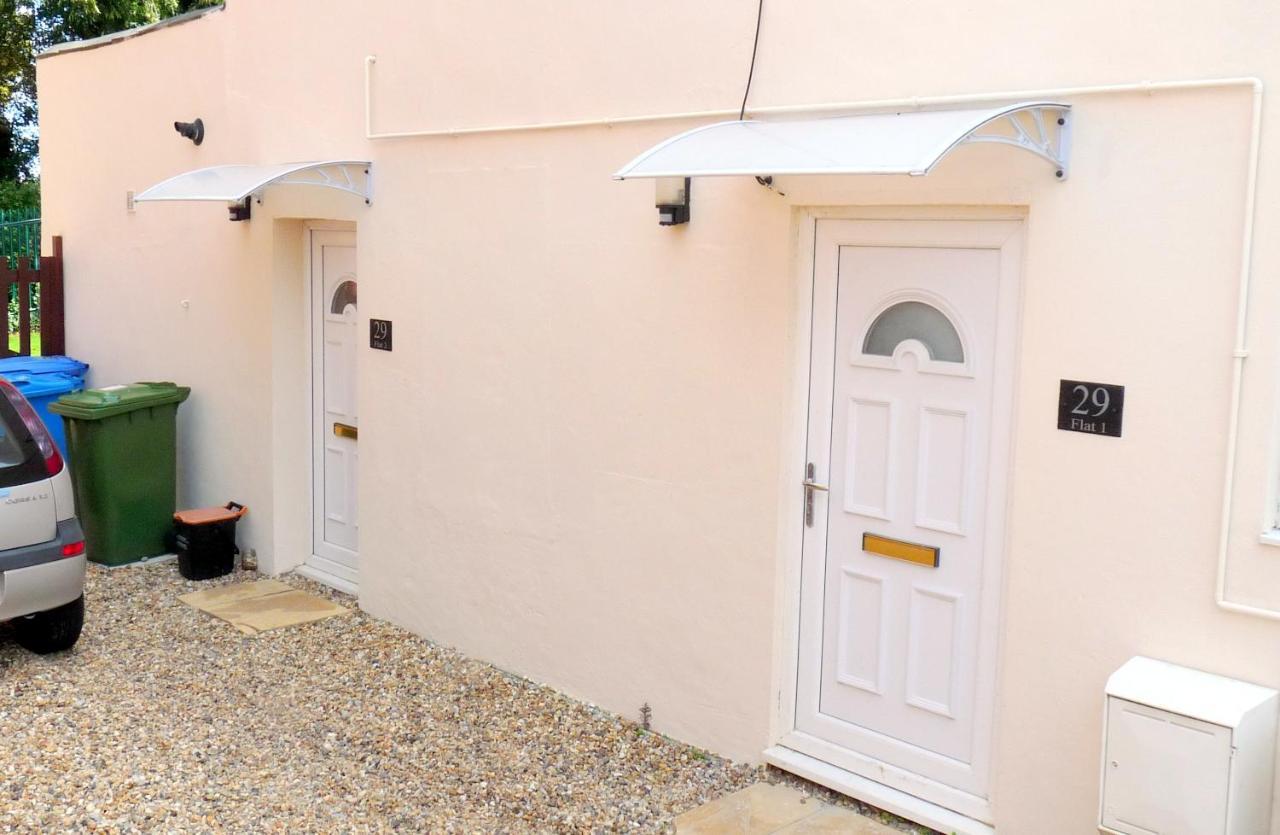 Bassett Flat With 2 Bedrooms And Superfast Wi-Fi Sittingbourne Εξωτερικό φωτογραφία