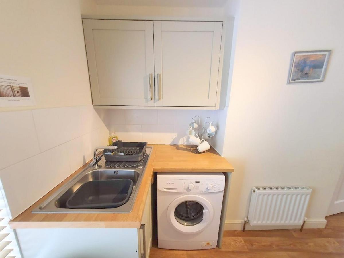 Bassett Flat With 2 Bedrooms And Superfast Wi-Fi Sittingbourne Εξωτερικό φωτογραφία